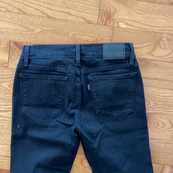 Levi's - Picture 3 of 4